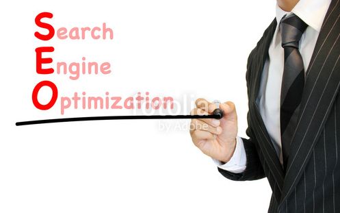 SEO対策をするビジネスマン